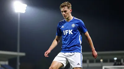 Djurgårdens skriver kontrakt med talang Carl Selfvén
